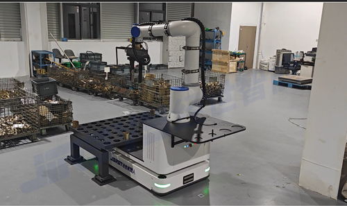 復(fù)合機(jī)器人在CNC行業(yè)的應(yīng)用 自動化上下料與換刀解決方案及設(shè)備安裝服務(wù)