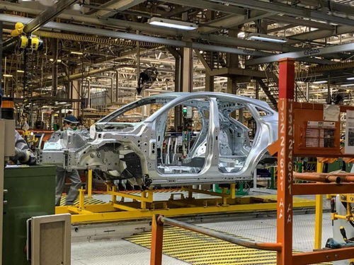 70年匠心鑄就SUV傳奇 國產(chǎn)化后的品質(zhì)飛躍與口碑提升